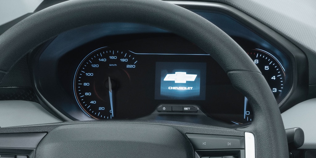 Chevrolet Aveo Sedán 2025, con volante deportivo de 3 brazos con controles de audio incluidos